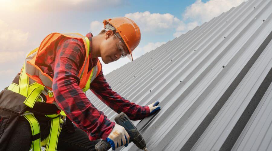 Professional gutter cleaning in Talking Rock, GA